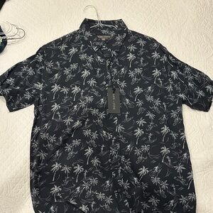 Slate & Stone Black Short-Sleeve Palm-Print Button Down Shirt